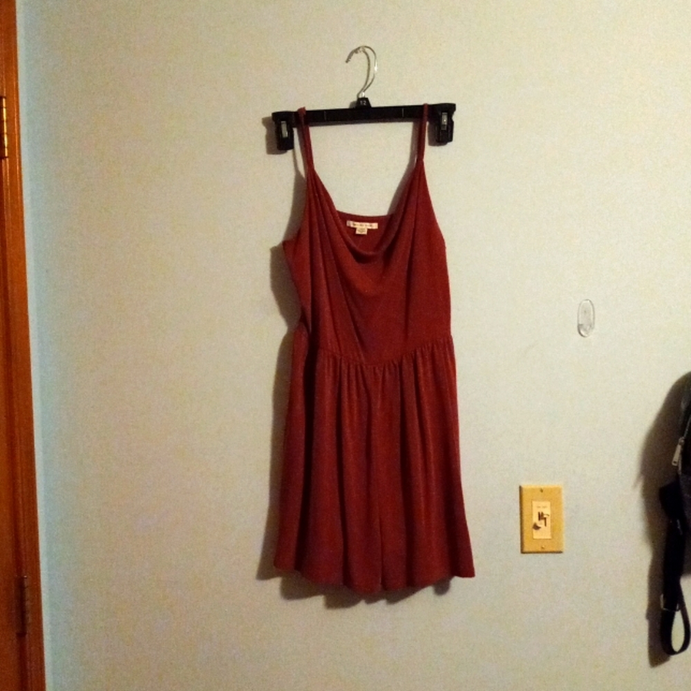 New. American Eagle maroon, shorts romper.